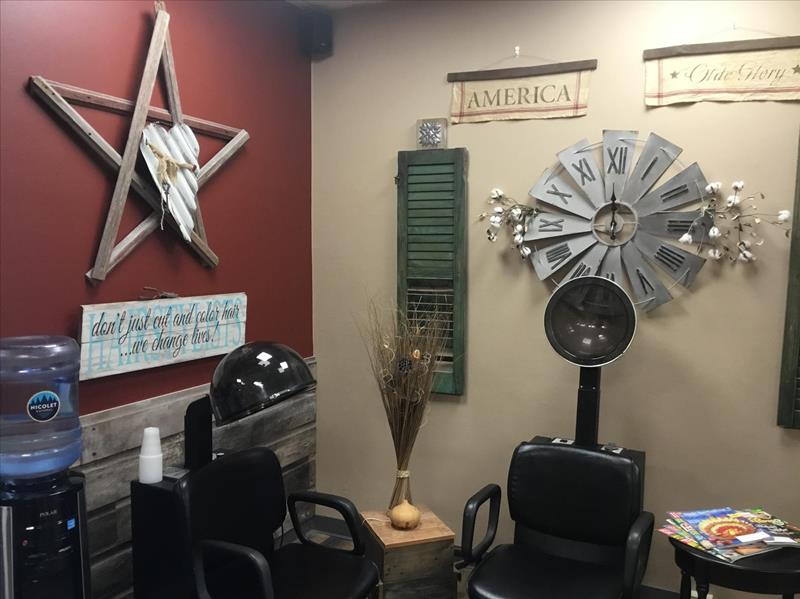 Total Design Salon Baraboo, WI